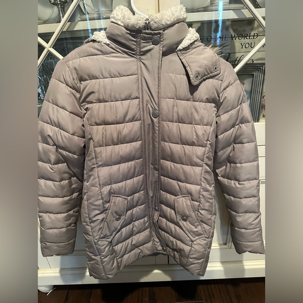 Abercrombie and Fitch winter coat with fur hood (detachable). Size 11/12.